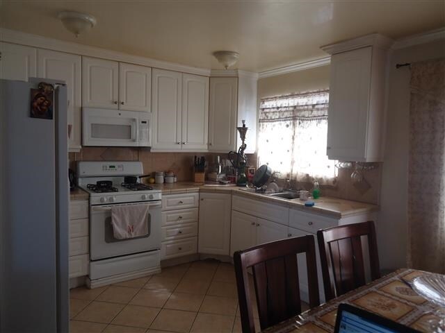 More Photos Of 7933 Brimfield Ave, Panorama City Apartments For Sale