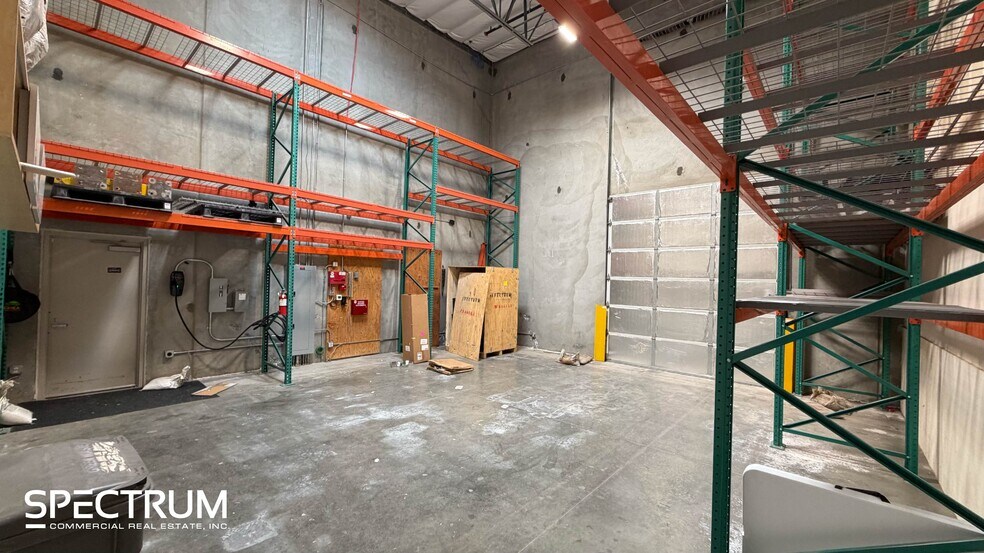 More Photos Of 28486 Constellation Rd, Valencia Warehouse For Lease
