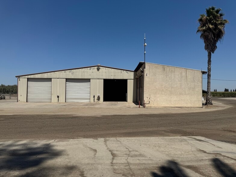 More Photos Of 18637 W Bradbury Rd, Delhi Truck Terminal For Lease