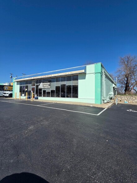 More Photos Of 2606 State Ave, Kansas City Freestanding For Lease