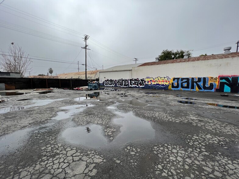 More Photos Of 2208 Belgrave Ave, Huntington Park Land For Lease