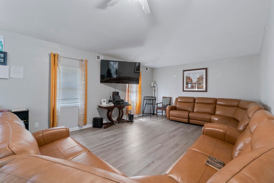 More Photos Of 3211 Batavia Ave, Baltimore Healthcare For Sale