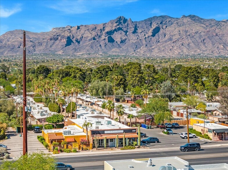 Primary Photo Of 2561-2563 E Fort Lowell Rd, Tucson Freestanding For Sale