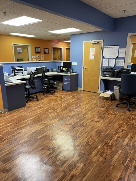 More Photos Of 1553 State Route 27, Somerset Medical For Sale