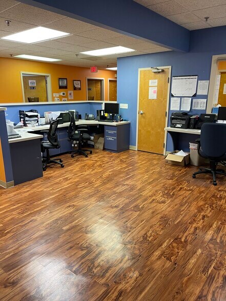 More Photos Of 1553 State Route 27, Somerset Medical For Sale