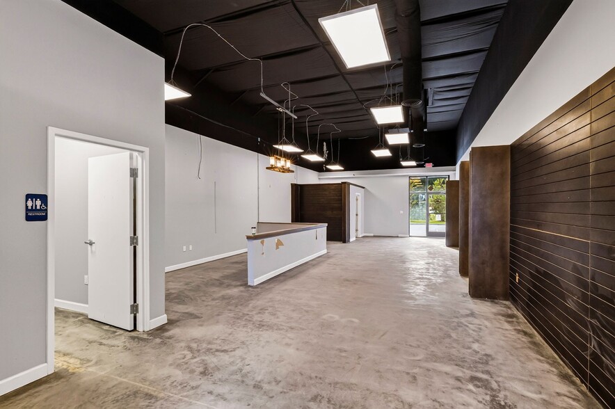 More Photos Of 1557 Pooler Pky, Pooler Storefront Retail Office For Lease