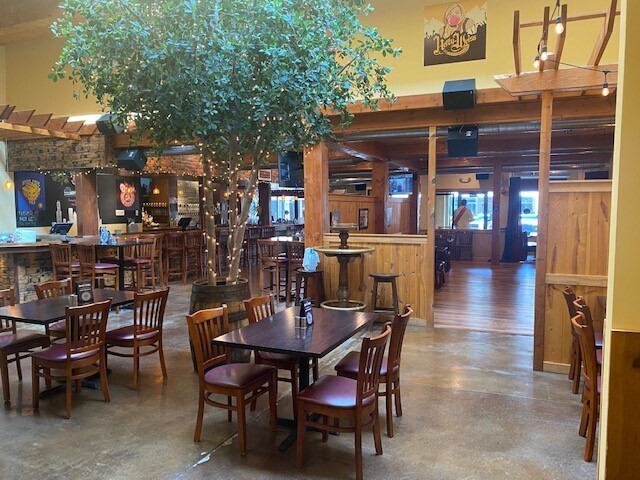 More Photos Of 1111-1113 South Blvd, Oak Park Restaurant For Lease