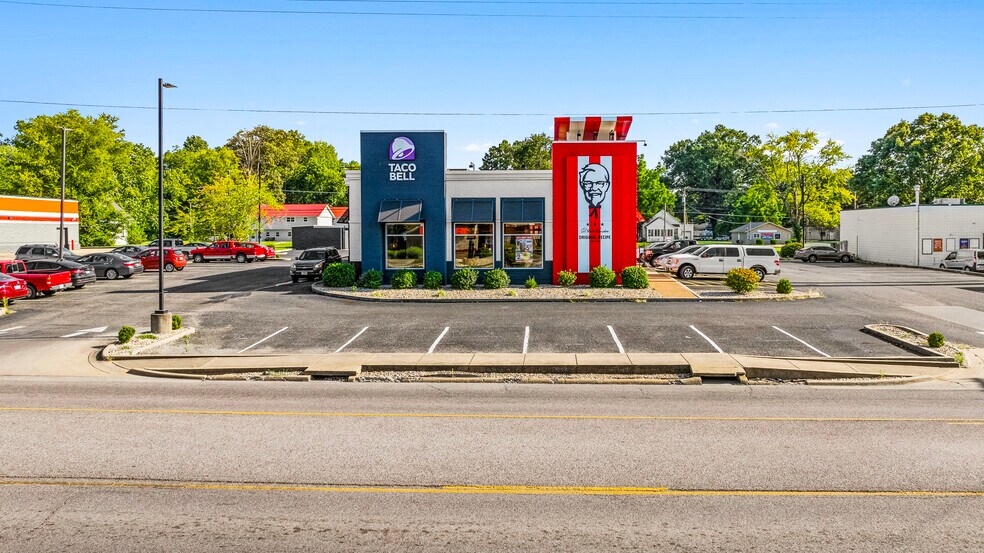 More Photos Of 634 W Main St, Benton General Retail For Sale