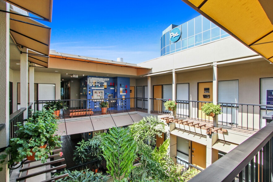 More Photos Of 520 S Sepulveda Blvd, Los Angeles Office For Lease