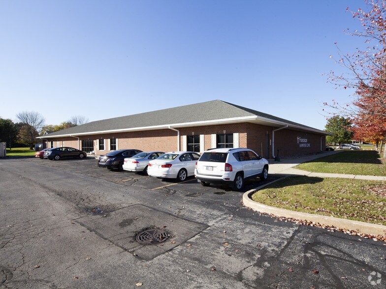 More Photos Of 11355 W 97th Ln, Saint John Medical For Lease