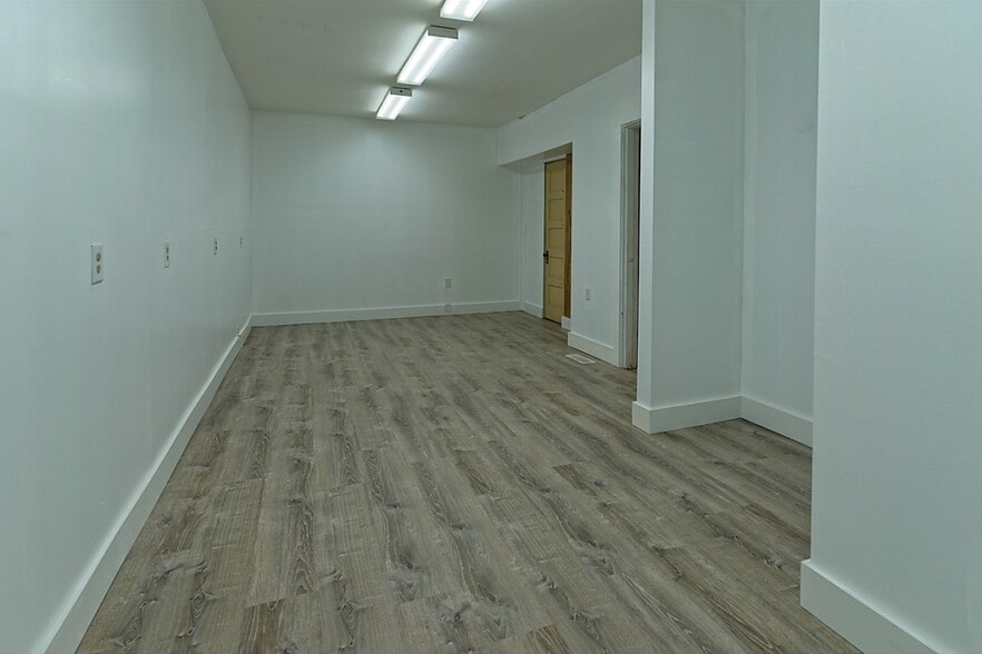 More Photos Of 7 E. Water St, Troy Storefront Retail Office For Lease