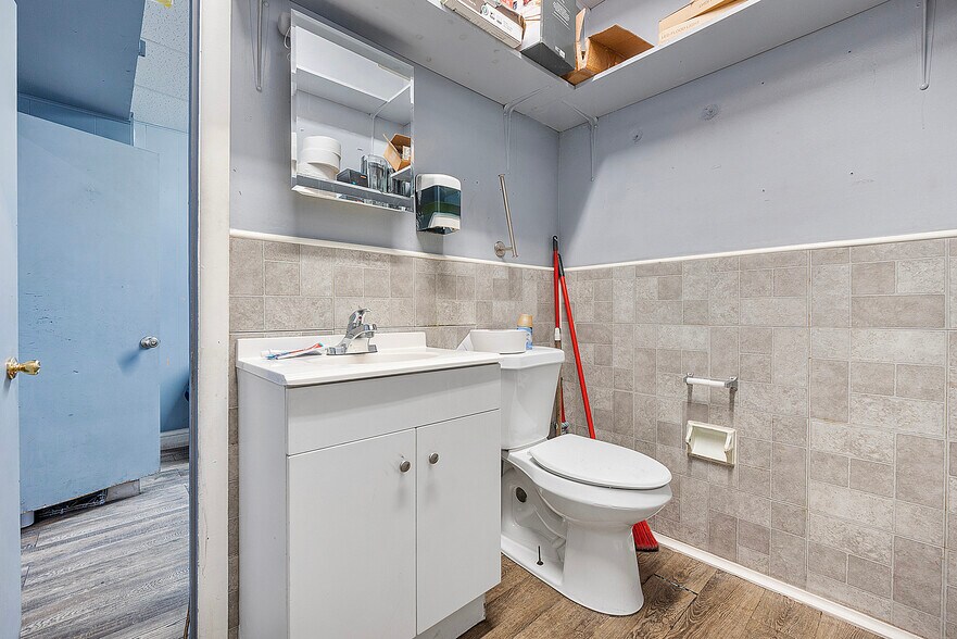 More Photos Of 3593 S Military Trl, Lake Worth Auto Repair For Sale