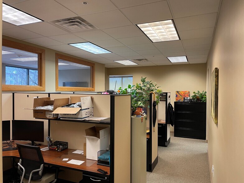 More Photos Of 2700 Gilstrap Ct, Glenwood Springs Office For Lease