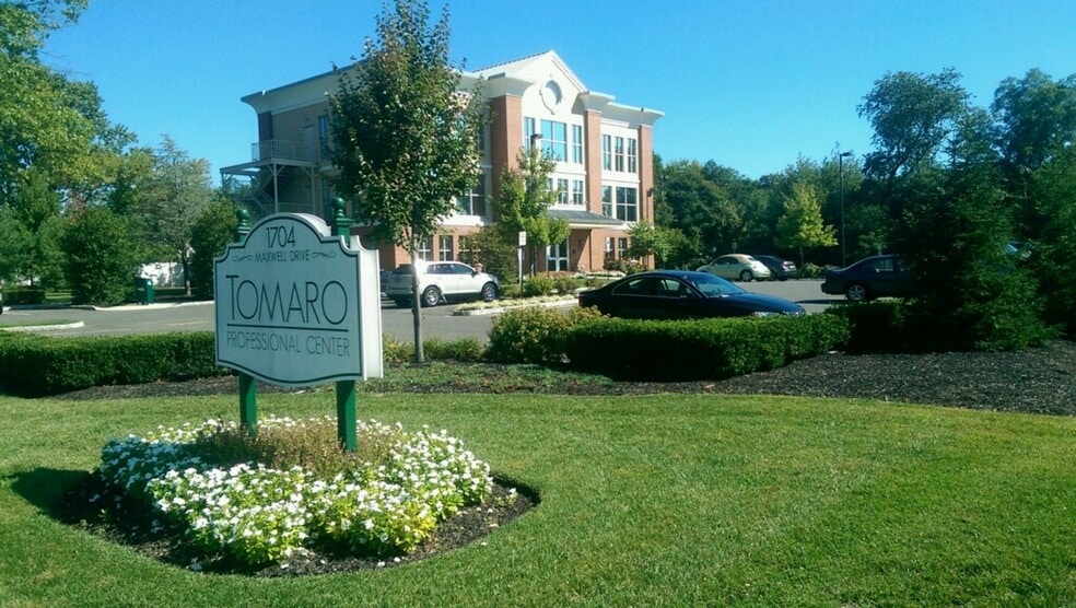 More Photos Of 1704 Maxwell Dr, Wall Township Office For Lease