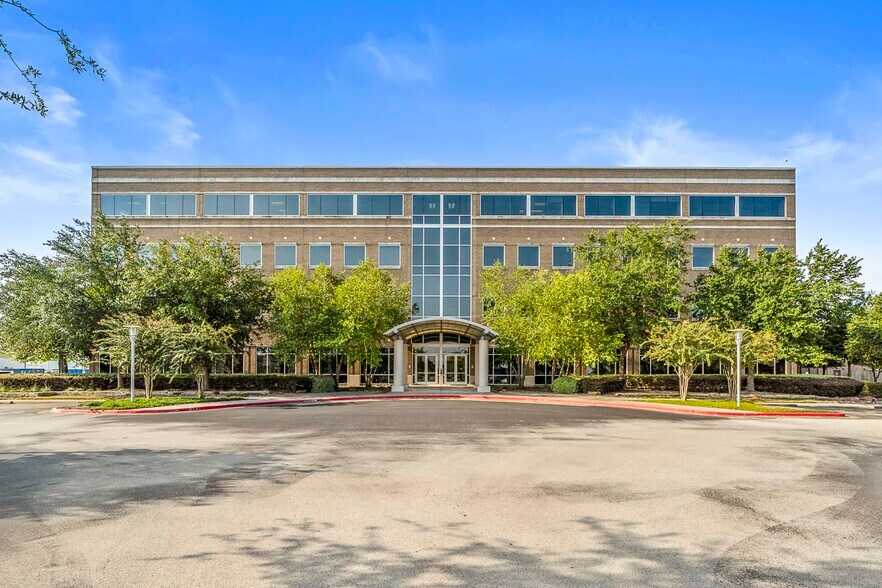 More Photos Of 1310 Rankin Rd, Houston Office For Lease
