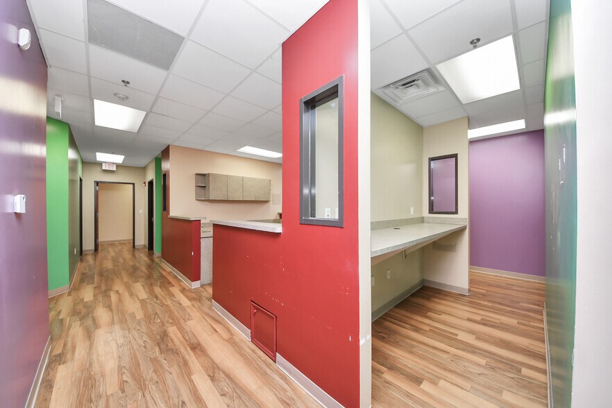 More Photos Of 3521 Town Center Blvd, Sugar Land Medical For Lease