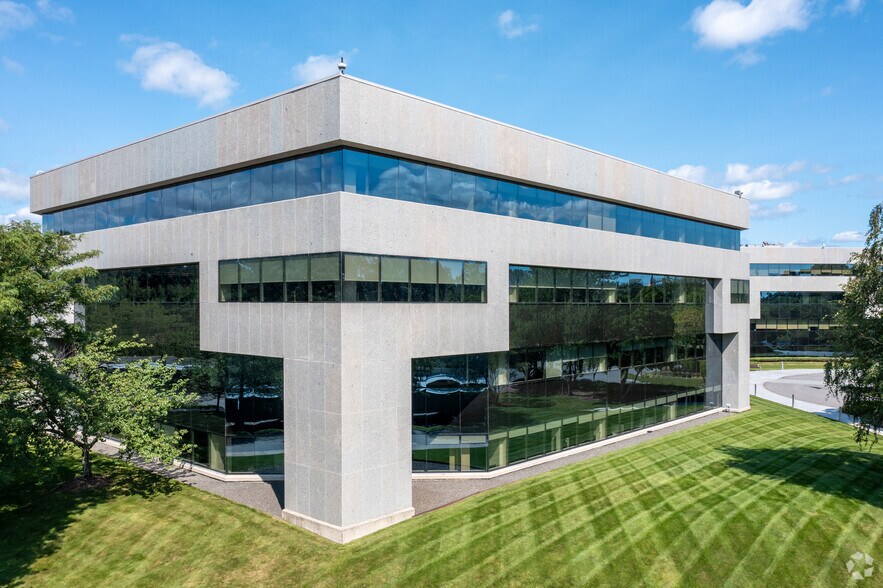 More Photos Of 100 Manhattanville Rd, Purchase Office For Sale