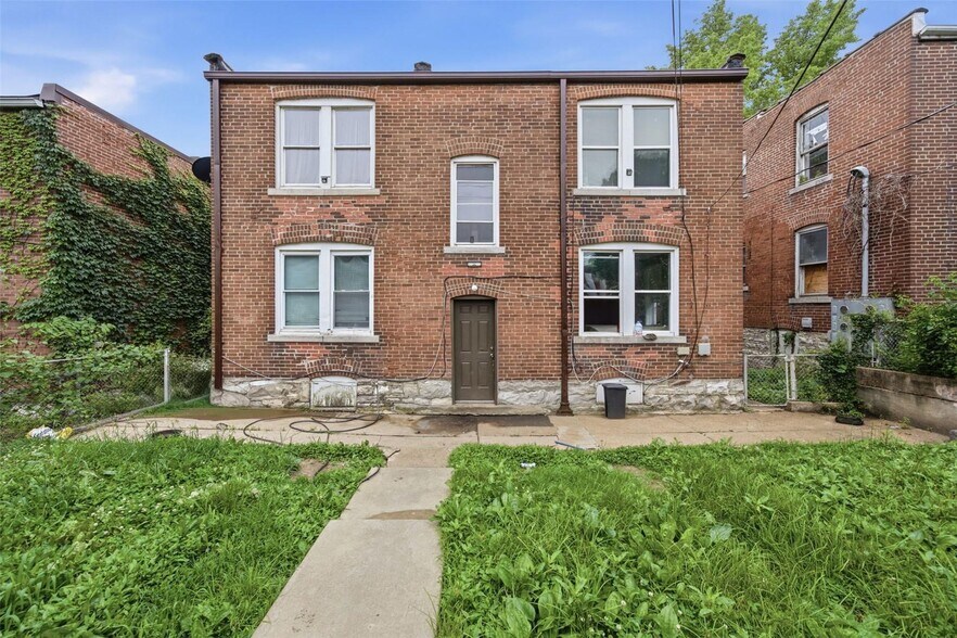 More Photos Of 2845 Meramec St, Saint Louis Multifamily For Sale