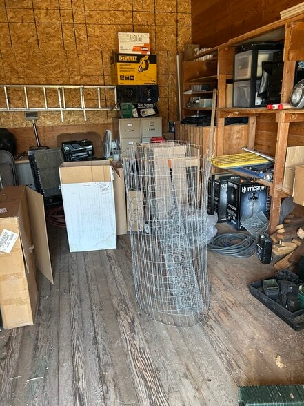 More Photos Of 451 N 11th St, Montague Warehouse For Sale