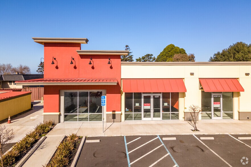 More Photos Of 4261-4269 Hilltop Dr, Richmond Freestanding For Lease