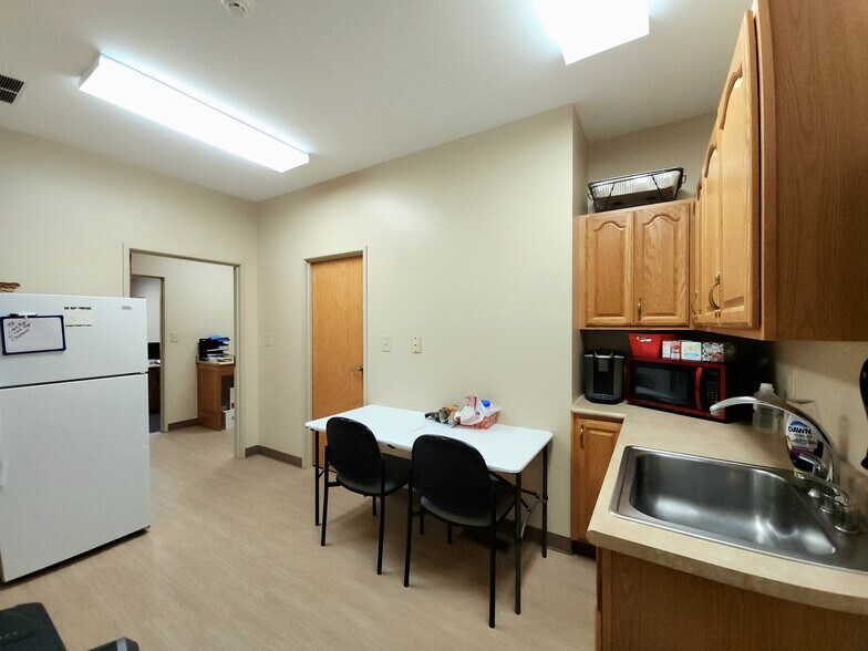 More Photos Of 7376 Business Center Dr, Avon Office For Sale