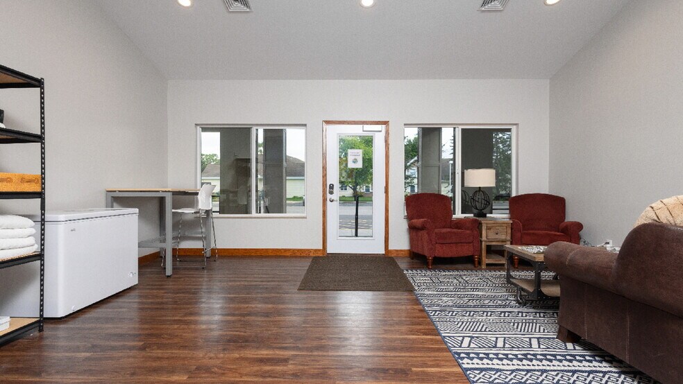 More Photos Of 102 Glenhaven Dr, Battle Lake Hospitality For Sale