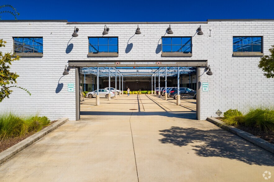 More Photos Of 225 Ottley Dr NE, Atlanta Loft Creative Space For Lease