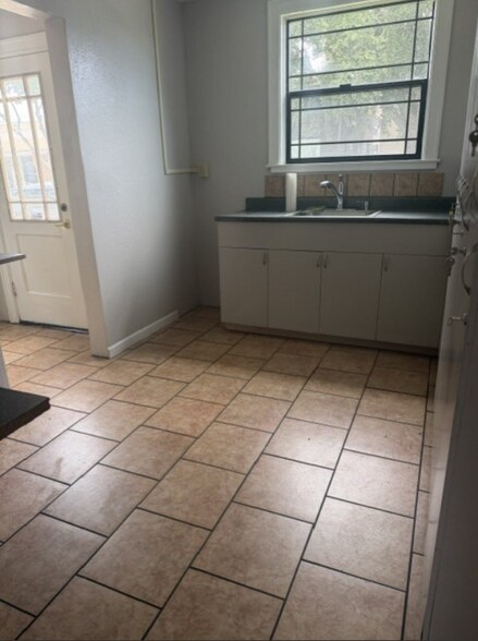More Photos Of 1003 A St, Tracy Freestanding For Sale