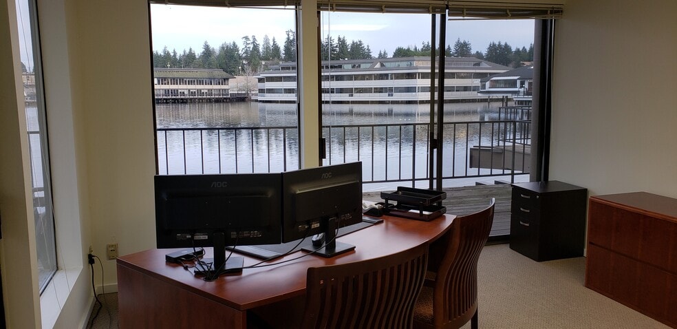 More Photos Of 9 Lake Bellevue Dr, Bellevue Office For Sale