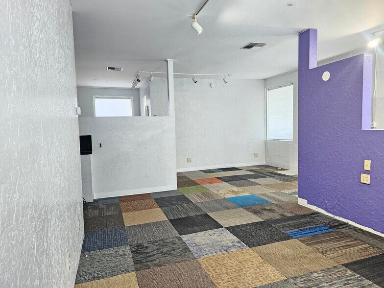 More Photos Of 21298 Calistoga rd, Middletown Storefront Retail Residential For Sale