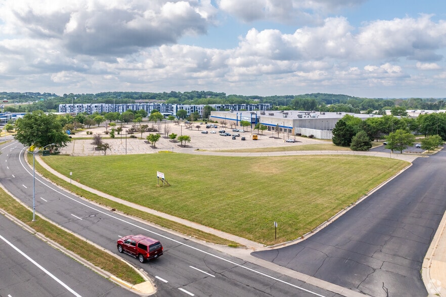 More Photos Of 2202 E Springs Dr, Madison Land For Sale