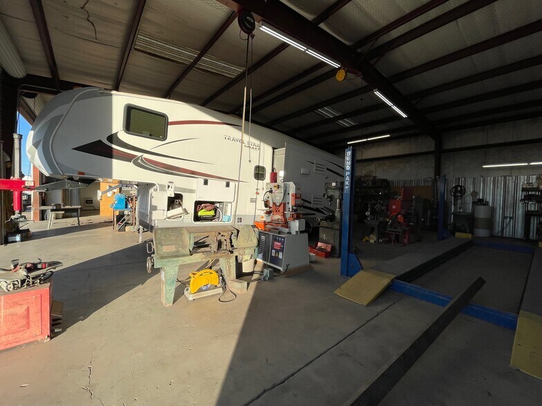 More Photos Of 700 N Gold Ave, Deming Specialty For Sale