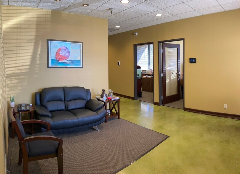 More Photos Of 7521 Suzi Ln, Westminster Warehouse For Sale