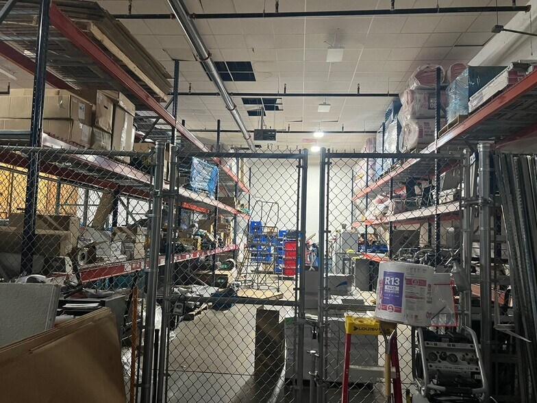 More Photos Of 26 Industrial Park Dr, Waldorf Warehouse For Sale