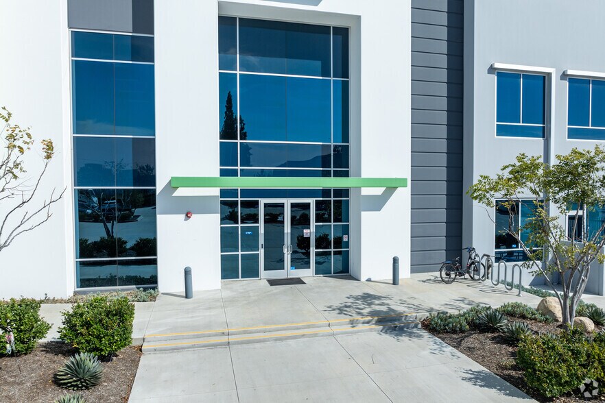 More Photos Of 4200-4250 Shirley Ave, El Monte Distribution For Lease