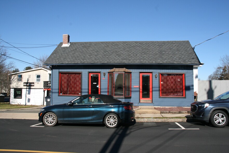 Primary Photo Of 39 Mine St, Flemington Freestanding For Lease