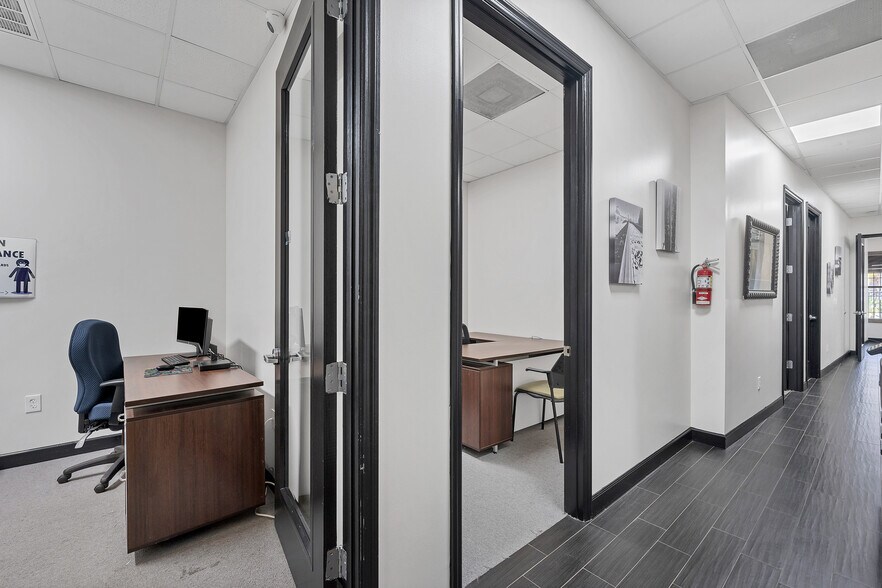 More Photos Of 1717 E 5th Ave, Tampa Warehouse For Sale