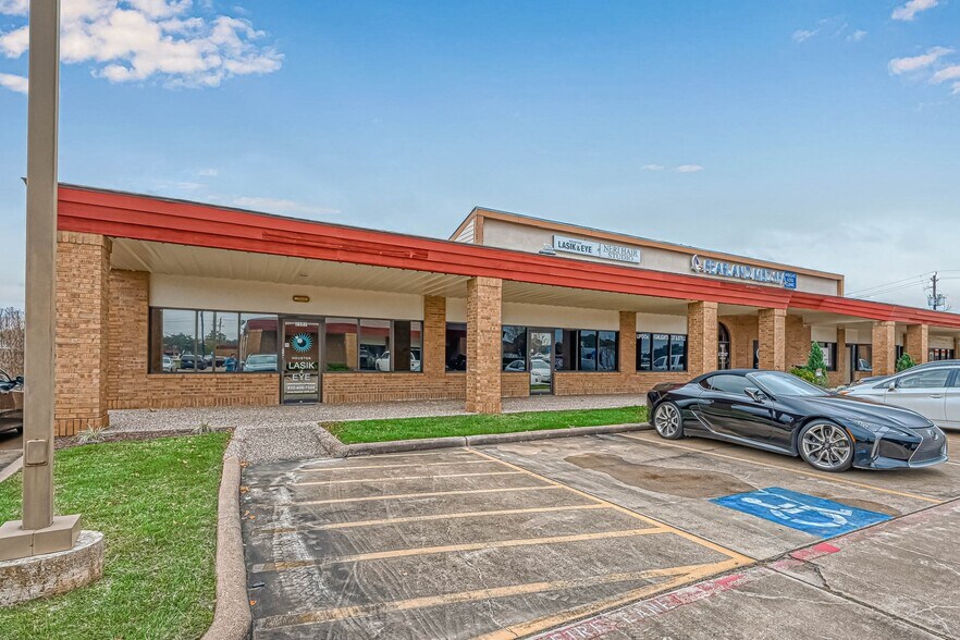 Primary Photo Of 2503-2510 Westminister St, Pearland Medical For Sale