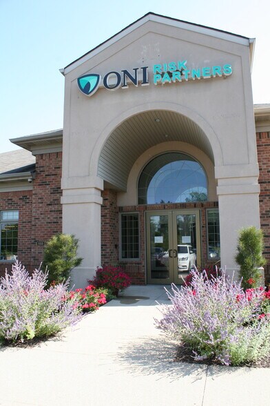 More Photos Of 1111 Chestnut Hills Pky, Fort Wayne Medical For Lease