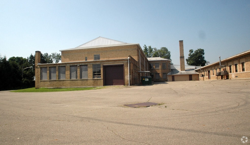 More Photos Of 33328 Main St, Townville Manufacturing For Sale