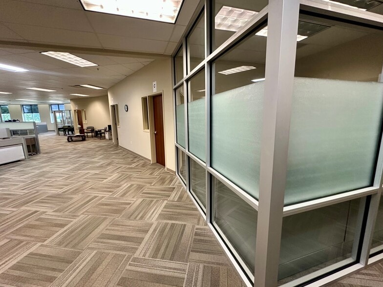 More Photos Of 14450 Getz Rd, Noblesville Medical For Sale