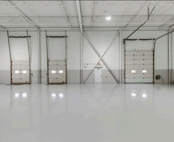 More Photos Of 7205 Edwards Blvd, Mississauga Warehouse For Lease