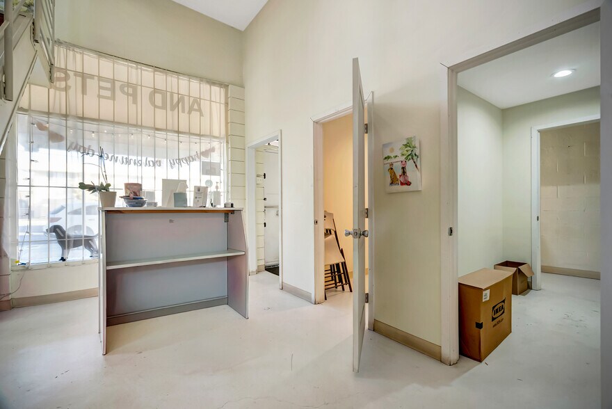 More Photos Of 11915 Inglewood Ave, Hawthorne Medical For Sale