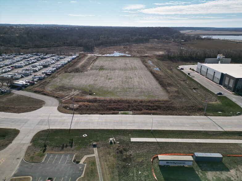 More Photos Of W 43rd St & K-7 Hwy, Shawnee Land For Sale