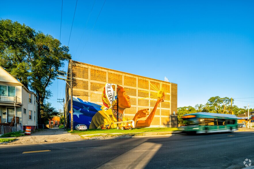 More Photos Of 7930 Mack Ave, Detroit Warehouse For Sale