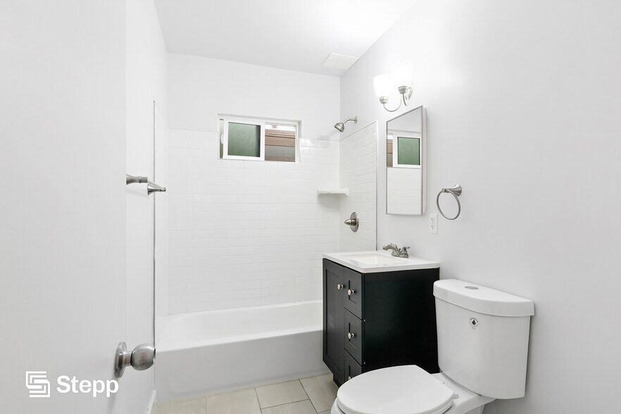 More Photos Of 636 Linden Ave, Long Beach Apartments For Sale