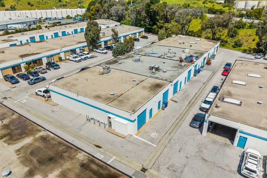 More Photos Of 200 Valley Dr, Brisbane Light Distribution For Lease