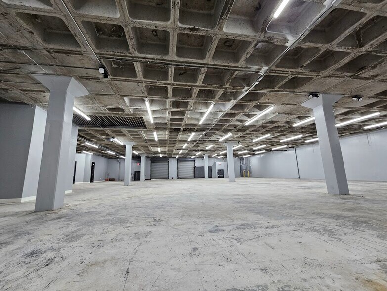 More Photos Of 1800 E 16th St, Los Angeles Warehouse For Lease