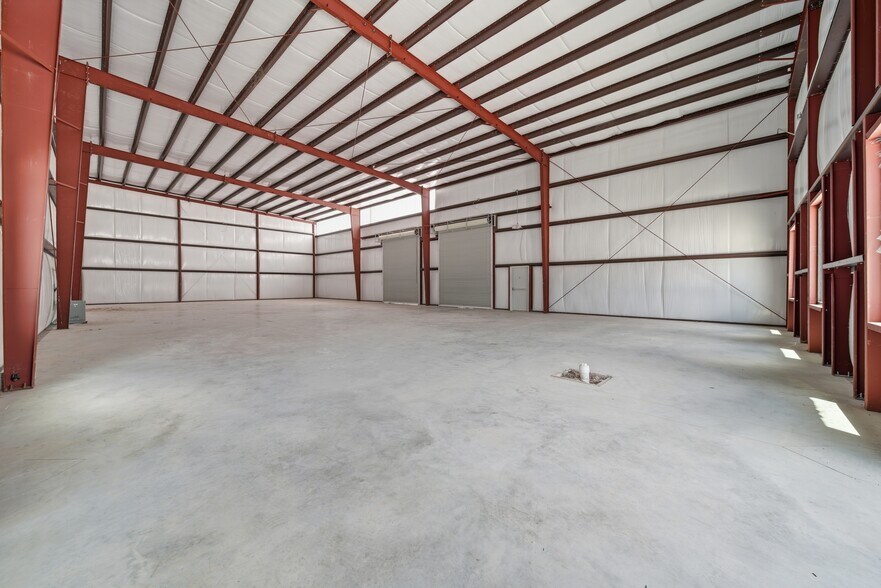 More Photos Of 13600 S Gessner Rd, Missouri City Warehouse For Sale