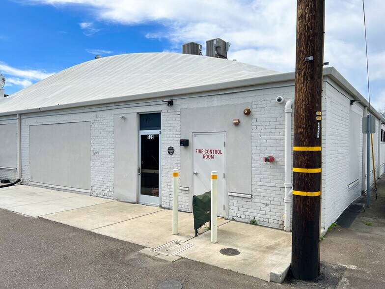 More Photos Of 105 Vernon St, Roseville Freestanding For Sale